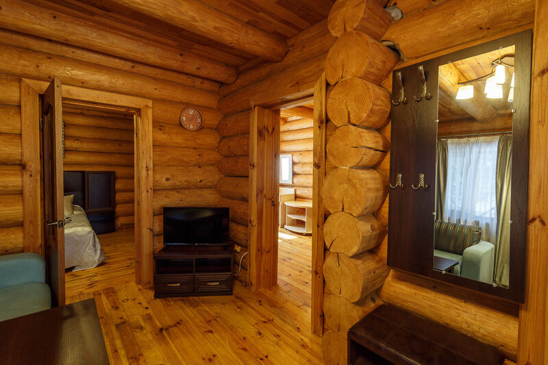 Люкс 3-местный 3-комнатный (в Зеркальном срубе)