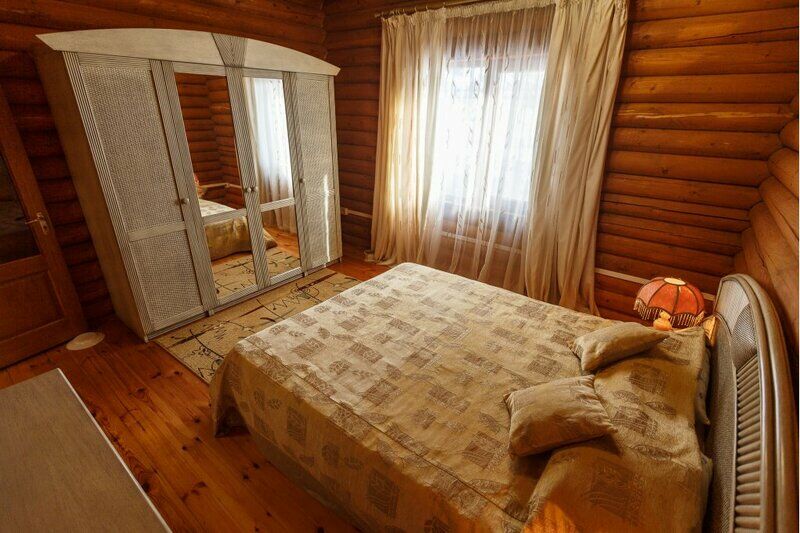 Люкс 3-местный 3-комнатный (в отдельно стоящем срубе