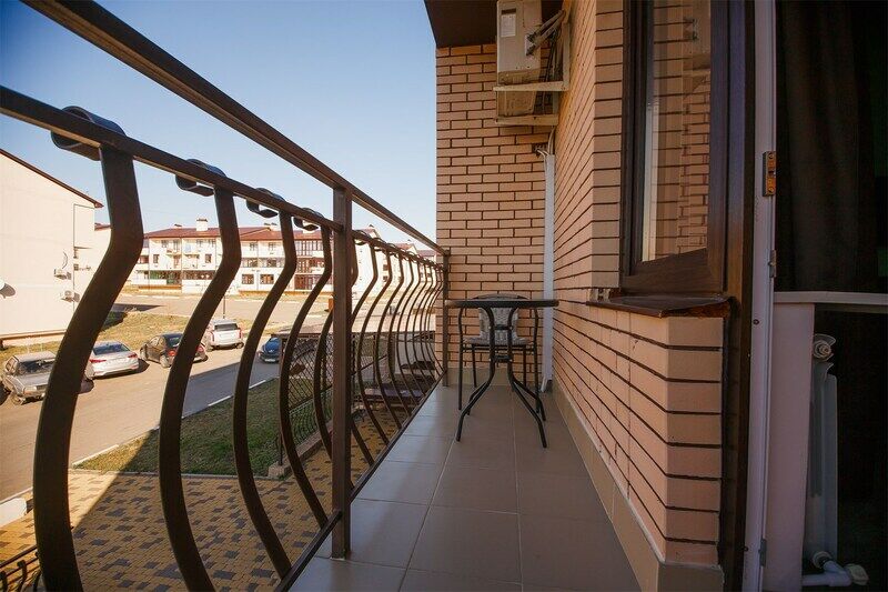 Улучшенный 3-местный 1-комнатный (с балконом)