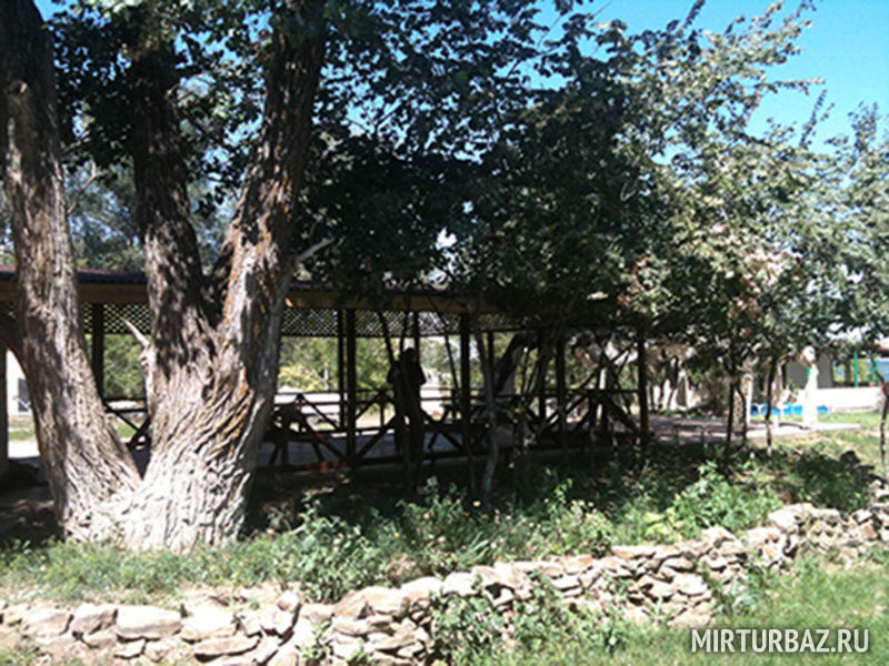 Большая беседка