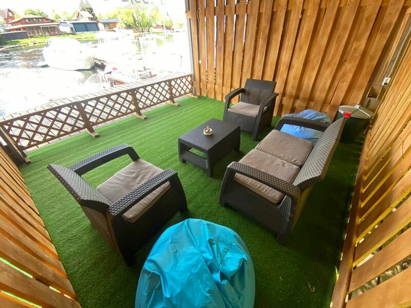 Лаундж–зона