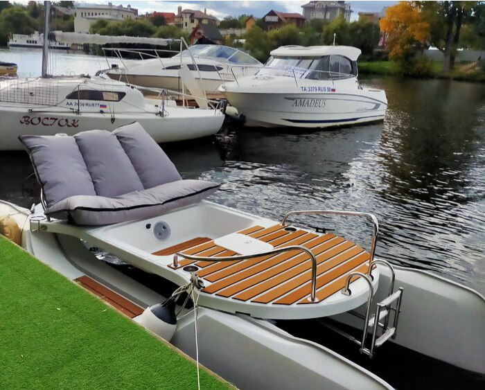 Катамаран Luxury