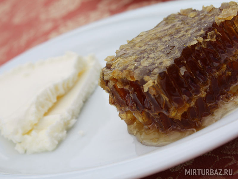 Алтайский каймак с медом